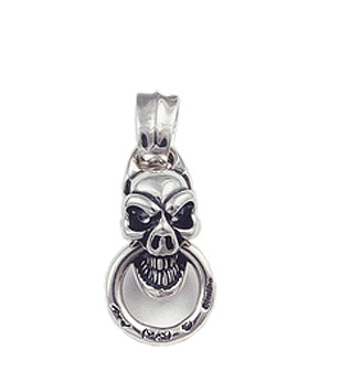 Medium Good Luck Skull w/Ring